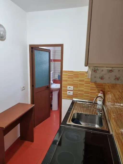 Aunt'S Place Shkoder 0*,  Albania